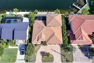 166 Hibiscus Dr, Punta Gorda, FL 33950 - Photo 3