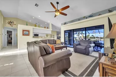 18694 Macgill Avenue, Port Charlotte, FL 33948 - Photo 9