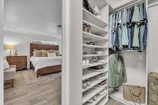 6723 Avenue C, Sarasota, FL 34231 - Photo 39