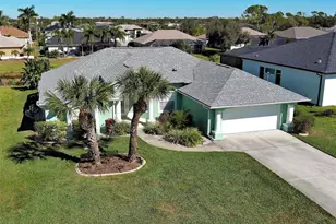 77 Medalist Rd, Rotonda West, FL 33947 - Photo 7