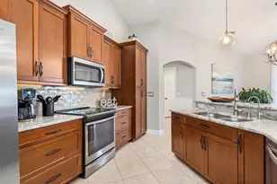 25541 Arequipa Dr, Punta Gorda, FL 33983 - Photo 11