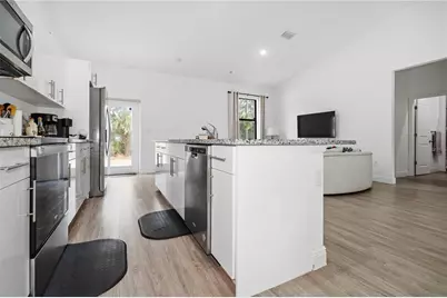 8031 Sandy Cir, Labelle, FL 33935 - Photo 5