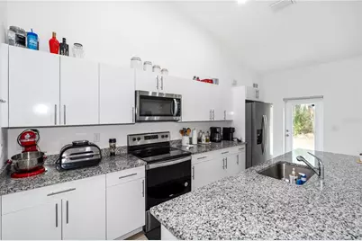 8031 Sandy Cir, Labelle, FL 33935 - Photo 29