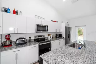 8031 Sandy Cir, Labelle, FL 33935 - Photo 29