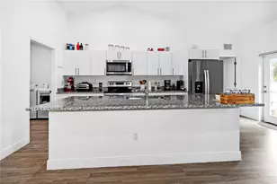 8031 Sandy Cir, Labelle, FL 33935 - Photo 21