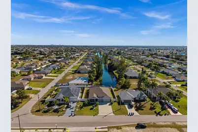 2213 SW 7th Place, Cape Coral, FL 33991 - Photo 37