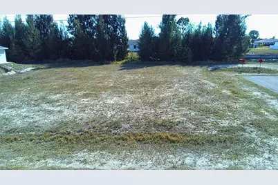 122 NE 9th Street, Cape Coral, FL 33909 - Photo 7