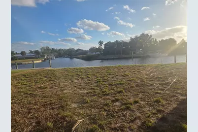 13429 Marquette Boulevard, Fort Myers, FL 33905 - Photo 3