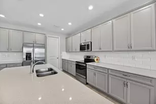 8816 Mugnai St, Riverview, FL 33578 - Photo 11