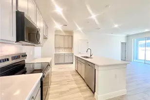 31 Fallen Oak Ln, Palm Coast, FL 32137 - Photo 11