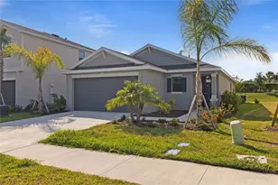 9136 Tequila Sunrise Dr, Sarasota, FL 34241 - Photo 3