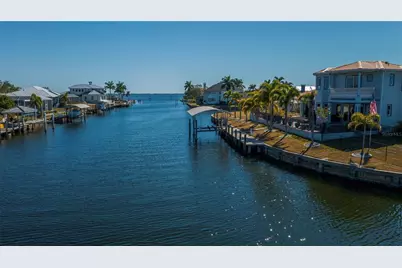 290 Tait Terrace SE, Port Charlotte, FL 33952 - Photo 7