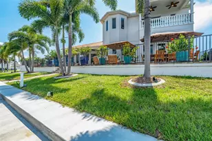 290 Tait Terrace SE, Port Charlotte, FL 33952 - Photo 13