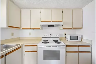 19505 Quesada Avenue #EE204, Port Charlotte, FL 33948 - Photo 11