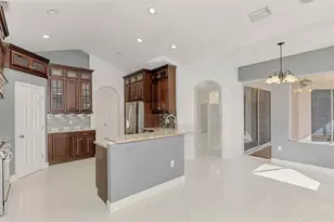 4900 Old Oakleaf Dr, Sarasota, FL 34233 - Photo 29