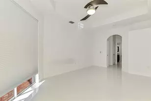 4900 Old Oakleaf Dr, Sarasota, FL 34233 - Photo 41