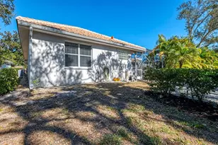 4900 Old Oakleaf Dr, Sarasota, FL 34233 - Photo 67