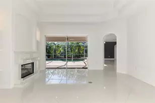 4900 Old Oakleaf Dr, Sarasota, FL 34233 - Photo 13