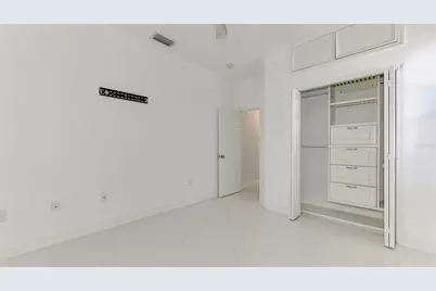 4900 Old Oakleaf Drive, Sarasota, FL 34233 - Photo 49