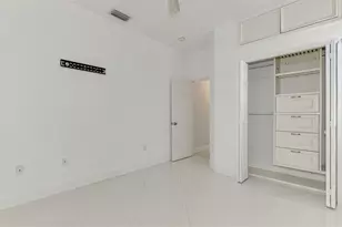 4900 Old Oakleaf Dr, Sarasota, FL 34233 - Photo 49