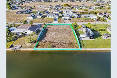 322 NE 20th Street, Cape Coral, FL 33909 - Photo 3