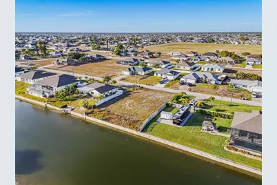 322 NE 20th Street, Cape Coral, FL 33909 - Photo 15