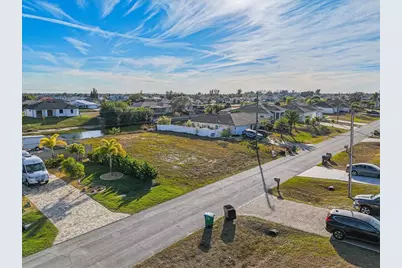 322 NE 20th Street, Cape Coral, FL 33909 - Photo 7