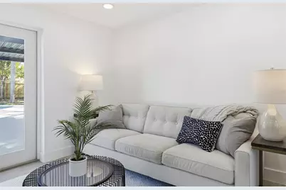 4637 Maceachen Boulevard, Sarasota, FL 34233 - Photo 21