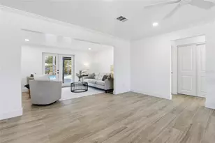 4637 Maceachen Blvd, Sarasota, FL 34233 - Photo 17