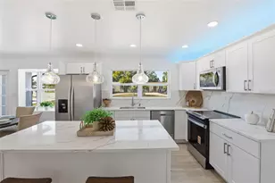 4637 Maceachen Blvd, Sarasota, FL 34233 - Photo 13