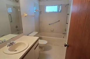 665 Foxwood Blvd, Englewood, FL 34223 - Photo 17