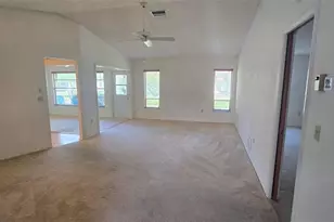 665 Foxwood Blvd, Englewood, FL 34223 - Photo 5