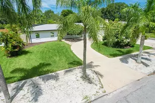 1208 De Narvaez Ave, Bradenton, FL 34209 - Photo 51