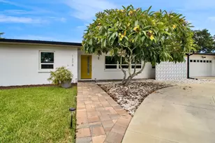 1208 De Narvaez Ave, Bradenton, FL 34209 - Photo 3