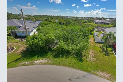 9604 Arnaz Circle, Port Charlotte, FL 33981 - Photo 3