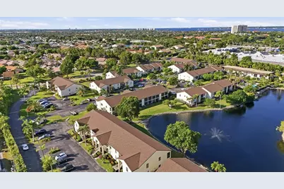 9270 Lake Park Drive #201, Fort Myers, FL 33919 - Photo 45