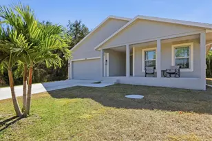 106 Red Cedar Park, Rotonda West, FL 33947 - Photo 1