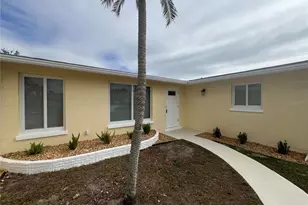 421 Adams Ct NW, Port Charlotte, FL 33952 - Photo 3