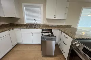 421 Adams Ct NW, Port Charlotte, FL 33952 - Photo 9