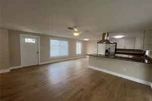 421 Adams Ct NW, Port Charlotte, FL 33952 - Photo 5