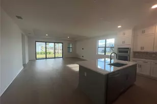 18460 Midsummer Pl, Venice, FL 34293 - Photo 13