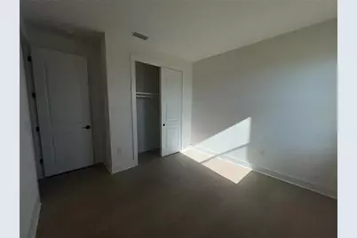 18460 Midsummer Place, Venice, FL 34293 - Photo 11