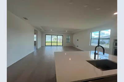 18460 Midsummer Place, Venice, FL 34293 - Photo 15