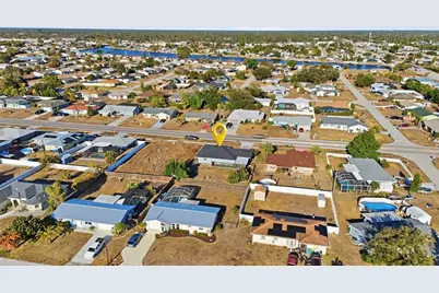 2499 Lake View Boulevard, Port Charlotte, FL 33948 - Photo 37