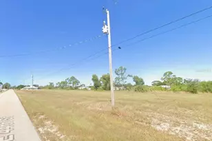 1811 NE 44th St, Cape Coral, FL 33909 - Photo 3