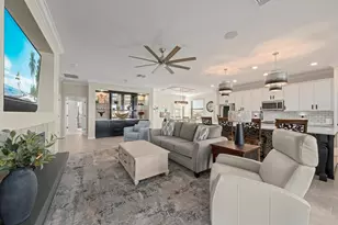 10812 Tarflower Dr, Venice, FL 34293 - Photo 11