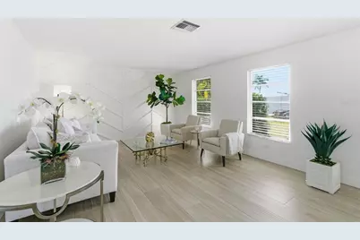 390 Capri Isles Court, Punta Gorda, FL 33950 - Photo 5