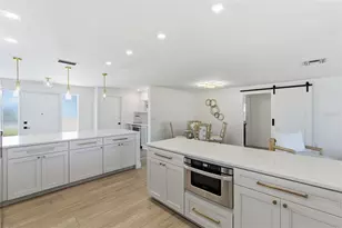 390 Capri Isles Ct, Punta Gorda, FL 33950 - Photo 13