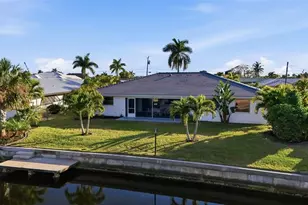 390 Capri Isles Ct, Punta Gorda, FL 33950 - Photo 41