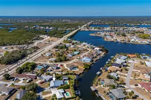 186 Chelsea Ct NW, Port Charlotte, FL 33952 - Photo 67